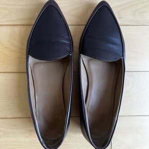 Everlane - The Modern Point